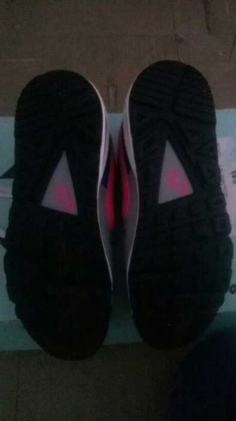 Nike Air Max Command Neu