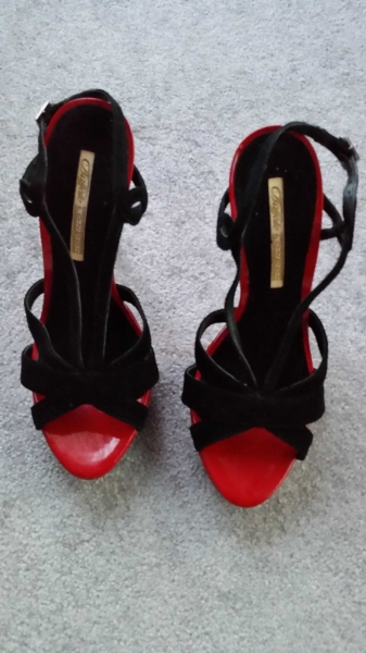 Buffalo Highheels schwarz/rot