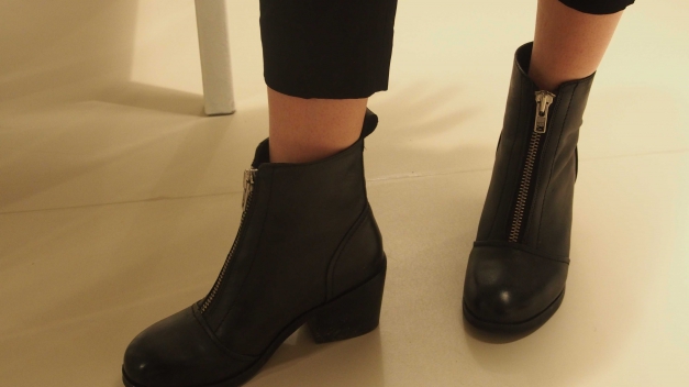 Akira Görtz Stiefeletten Echtleder mit Reißverschluss vorn