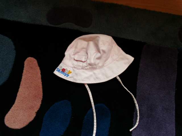 Sonnenhütchen, rosa mit Baby Snoopy, KU 45