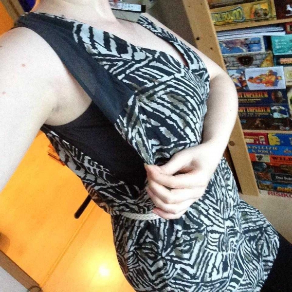 Neues Kleid von Vila, sehr hübsch