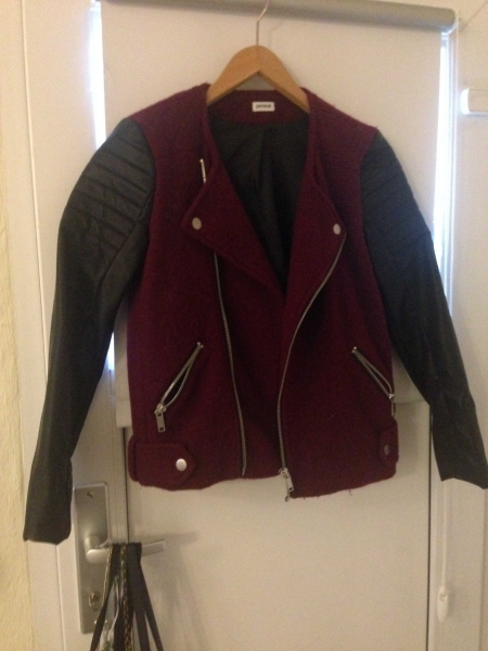 Bikerjacke mit Lederärmeln