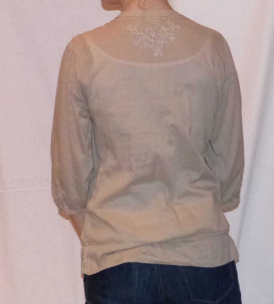 beige Bluse mit Blumenmuster