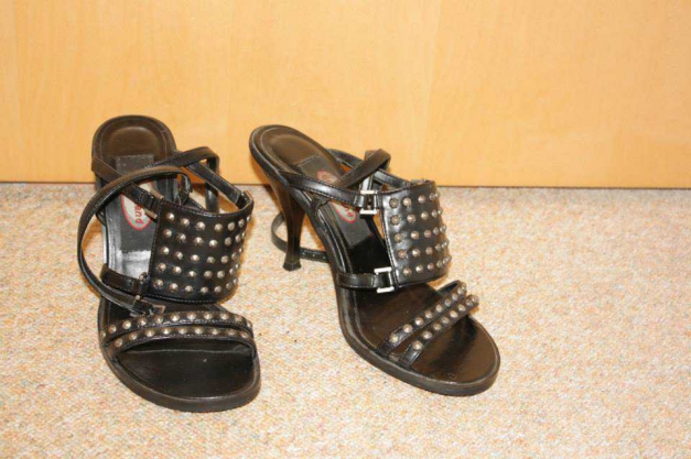 Sandale, High Heels mit Nieten, Gothic