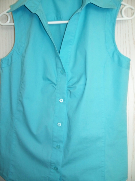 C&A// Ärmellose Bluse mit weitem Kragen türkis