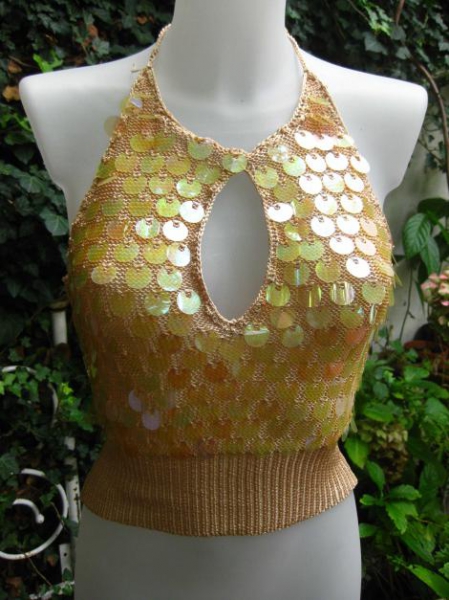 extravagantes Neckholder Top mit großen transparenten Pailletten Boho Blogger Party Ibiza