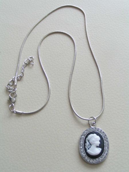 Barock Victorian Kette Gothic Lolita mit Steinen