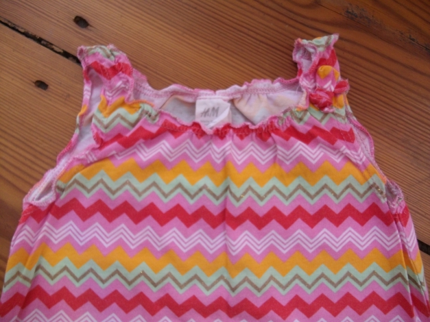 Neuw. Süsses Tunika Top Shirt H&M Gr. 80 grafsches Muster Sommer Top