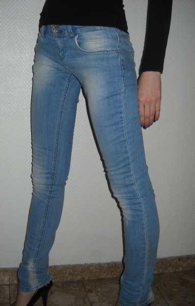 ZARA Jeans Hose blau Used Look Vintage Demin Rules by TRF 34 36 XS S Waschung hüftig Röhrenjeans