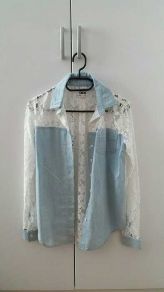 Asos Denim Jeanshemd Blogger Bluse mit Spitze Gr. 34 36 XS S
