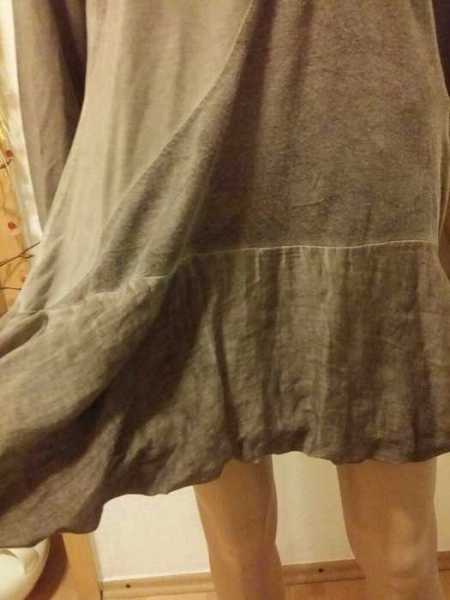 schöne Tunika in Beige von Laura di Sarpi