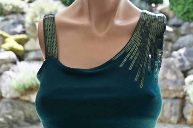 NEU: Bodycon Kleid / Paillettenkleid