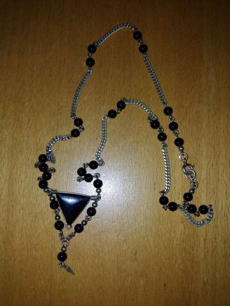 Schöne Kette schwarz/silber Vintage