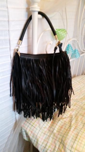 Schwarze Fransentasche von HM