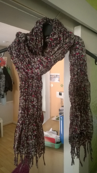 bunt gemusterter schal