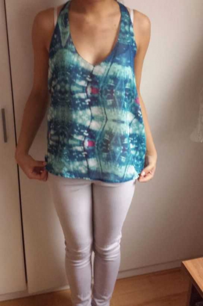 Top mit Rückendetail (Schleife)