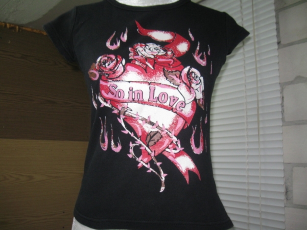 *** Shirt mit einem schönen Rosendruck ***