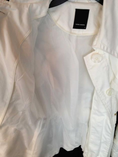 Trenchcoat mit Gürtel von Vero Moda in S