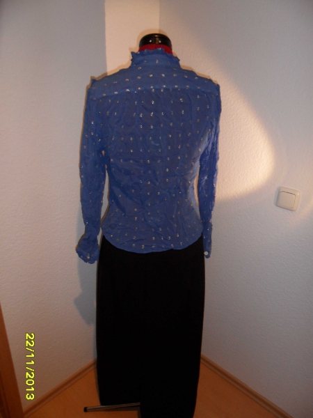 styliche Bluse in leicht durchsichtigen blauen Stoff mit goldenen Fäden Größe ca. M