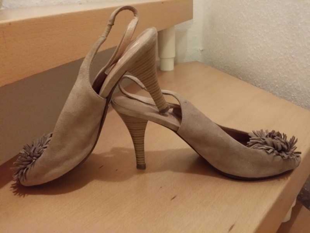 Schöne Sommer Schuhe in Beige / 5th Avenue