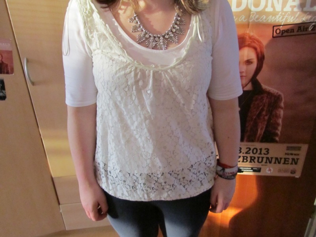 H&M Spitzen-Top Creme Größe 44 neuwertig