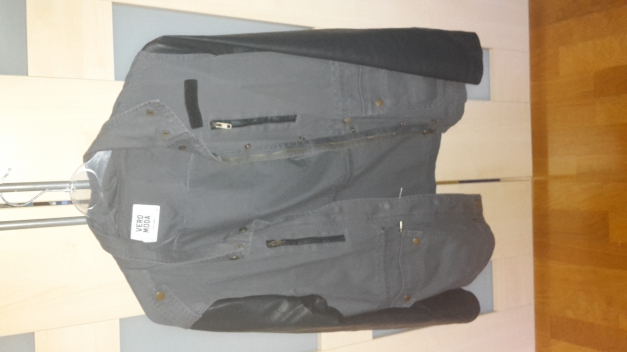 Grau schwarze jacke