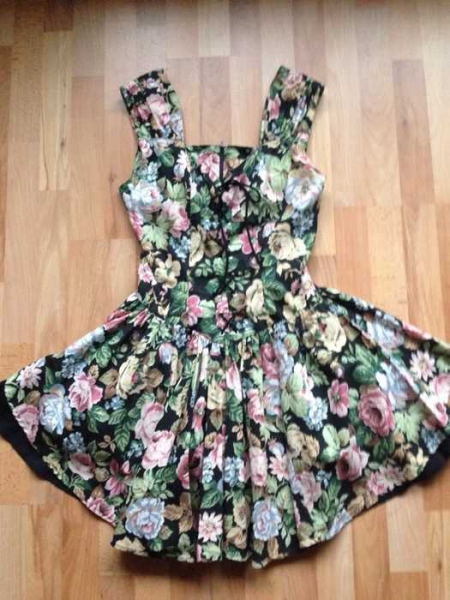 Vintage Blumenkleid Kleid mit Blumen 40