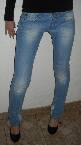 ZARA Jeans Hose blau Used Look Vintage Demin Rules by TRF 34 36 XS S Waschung hüftig Röhrenjeans