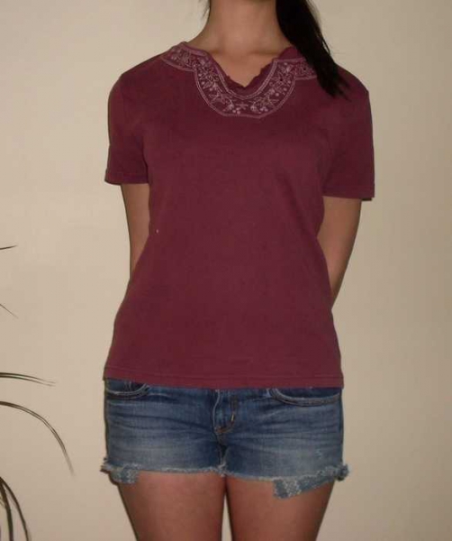 bordeau rotes t-shirt