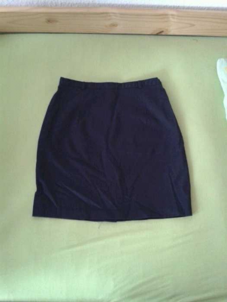 Kurzer blauer Rock Gr. 36