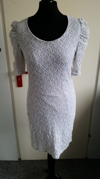 weißes Kleid Gr. 38