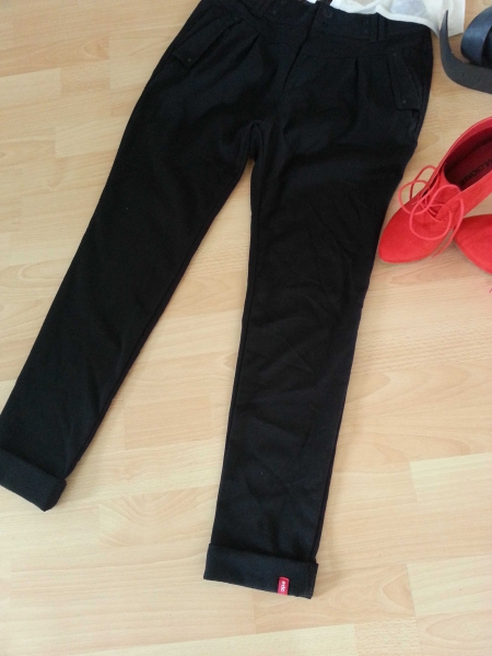 EDC by Esprit Chinohose schwarz edler Stoff Gr. 