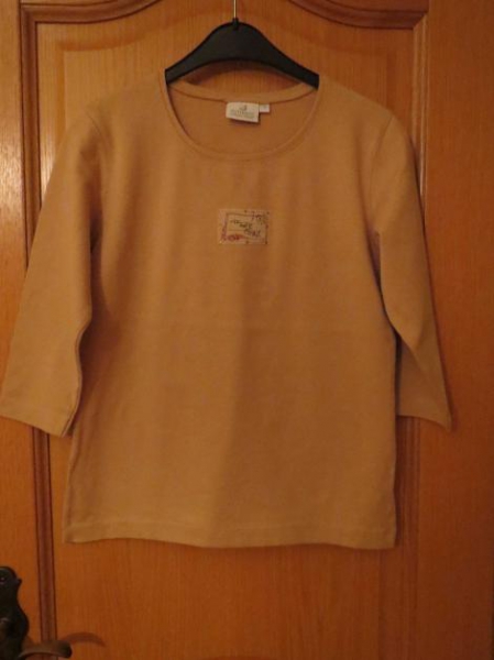 T- Shirt ( beige ) / Authentic