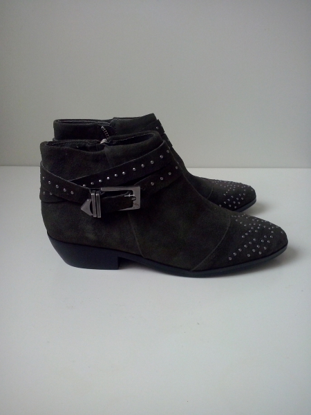 Ankleboots aus Wildleder