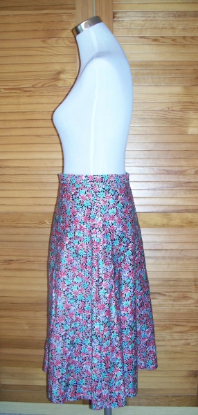 VINTAGE// Midirock aus Baumwolle gemustert mit bunten Blumen Uni Gr. 36/ 38