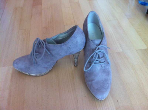 Beige Stiefeletten zum binden