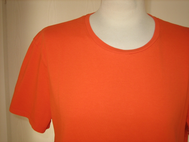 Kombistarkes T-Shirt Gr. 48/50, in trendigem Orange - neuwertig!