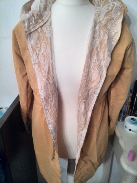 beige Jacke 