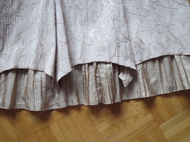 Rock (schick ), beige, sehr schick, neu