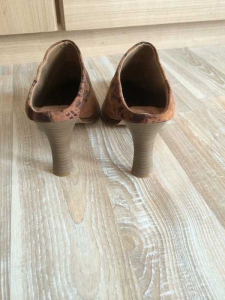 Halbschuhe mit tollem Absatz