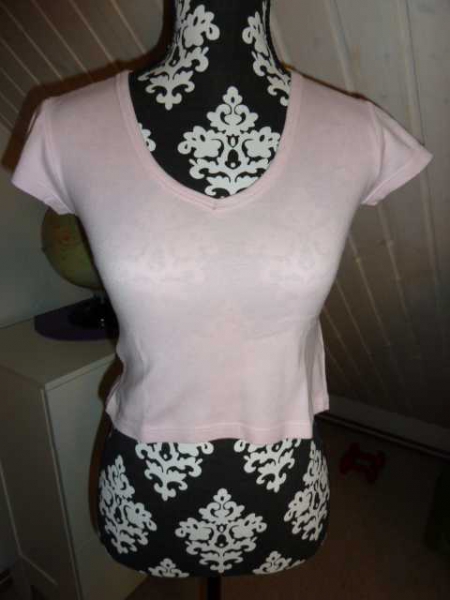 T-Shirt - sehr kurz - rosa - Größe 34 / 36 - geschenkt