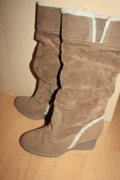 Hübsche Herbst/Winterstiefel Gr: 40 