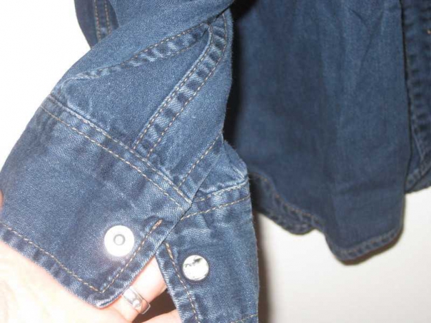 Schönes Levis Jeanshemd mit Perlmuttknöpfen XL