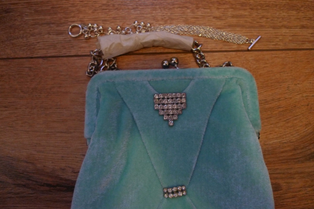 original Anna Sui Handtasche 20x21cm Samt Flauschige Türkis / Pink mit Steinchen & Extra Handkette Clutches Tasche NEU