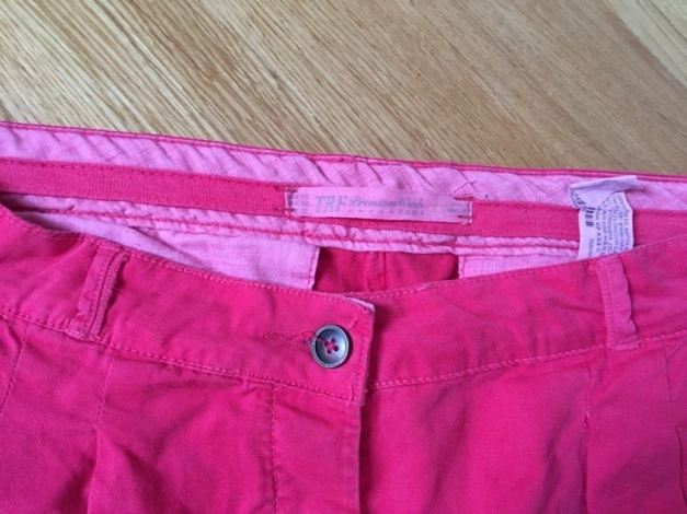 bequeme Chinohose von Zara