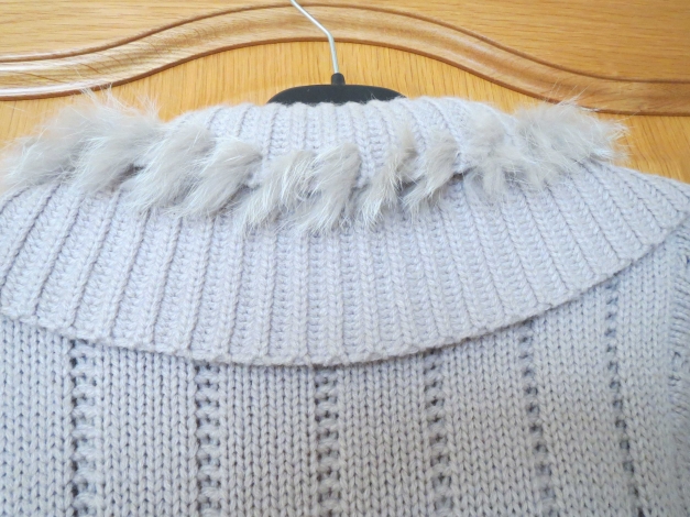 Strickjacke(lang),beige,Kragen