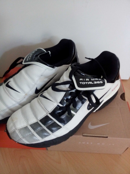 Nike Air Max Total 365, Größe 41, Farbe white/black