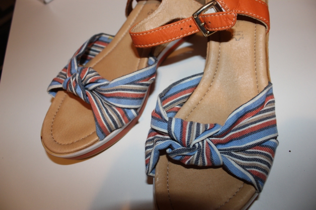 Neue Tamaris Sandalen