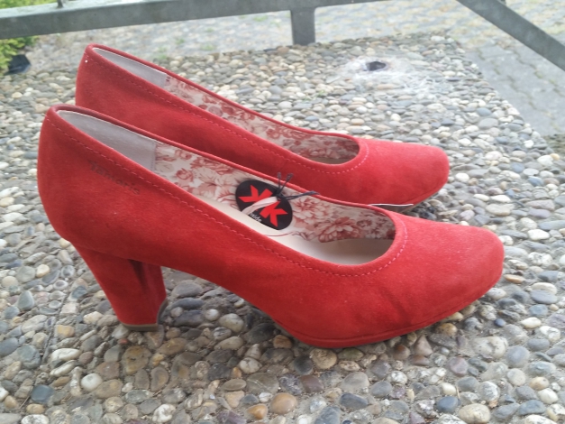 Rote Pumps von tamaris 