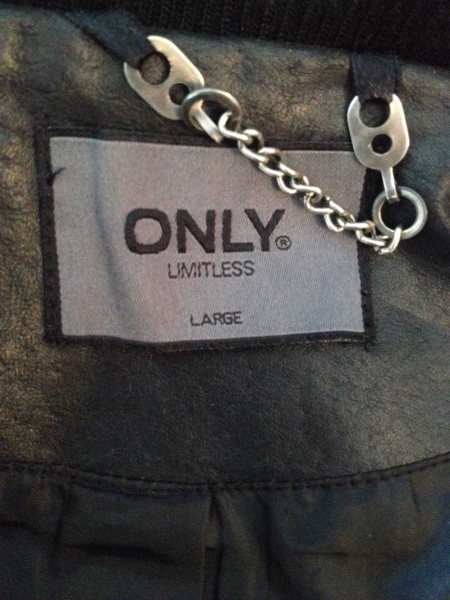 Only / schwarze Lederjacke